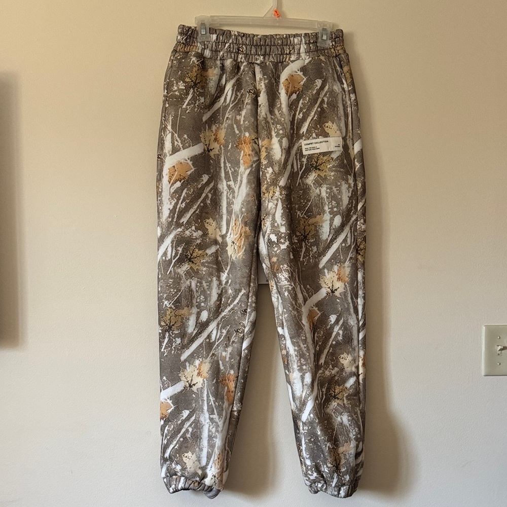 Comfrt BRAND NEW Camouflage Jogger Sweatpants